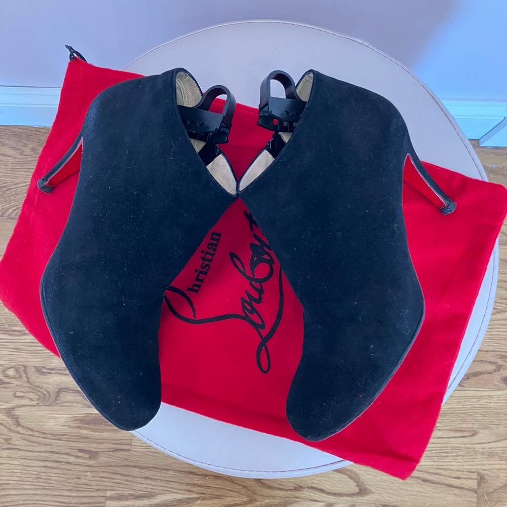 👠 37 1/2 Christian Louboutin Black Suede Ankle Boots with Iconic Red Sole 85 mm - Picture 4 of 13